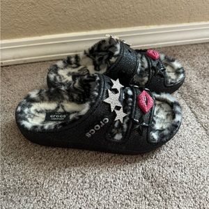 Croc Fuzzy Slides with Charms